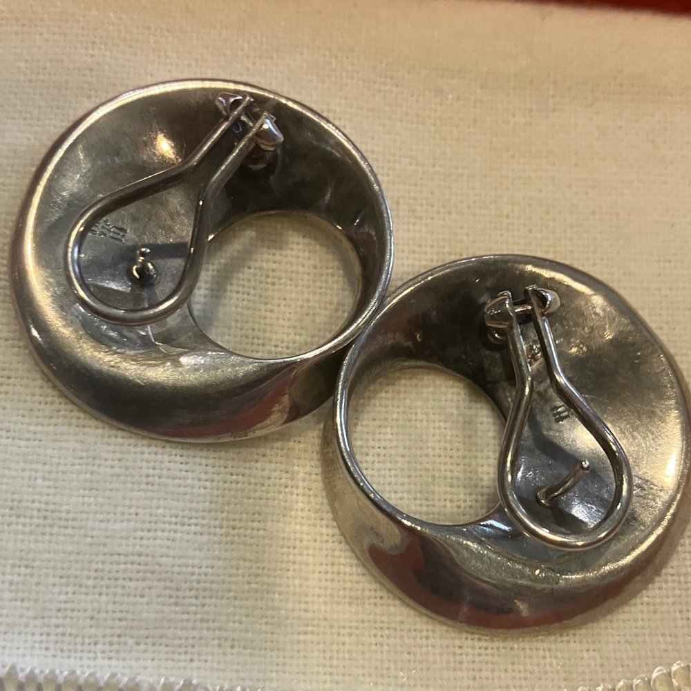 James Avery Polished Sterling Silver Sculptural pierced retired gorgeous - Picture 2 of 4